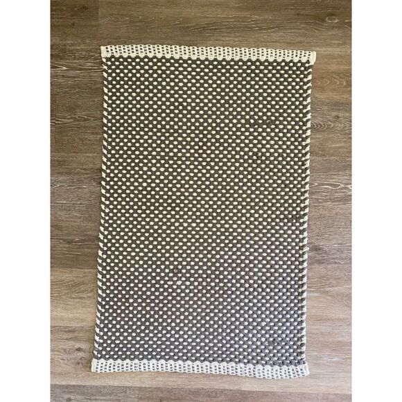 Threshold Gray White Dot Bath Mat - Picture 1 of 9